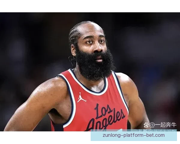 花42亿美元却被称为NBA最抠老板 他如何走上财富巅峰与节俭之路
